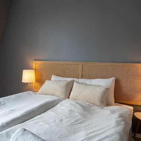 Aparthotel - Private Rooms, Shared Facilities *