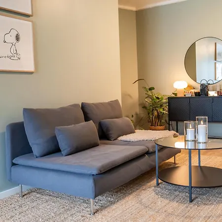 - Private Rooms, Shared Facilities Апарт-отель