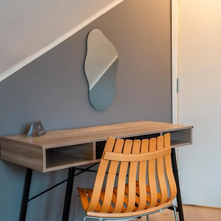 - Private Rooms, Shared Facilities *