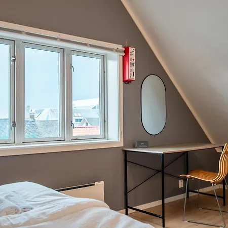 - Private Rooms, Shared Facilities * ハウゲスン
