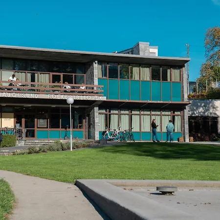 - Private Rooms, Shared Facilities